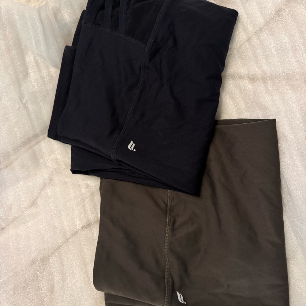 Fabletics Motion365 Black & Olive 365 Leggings bundle